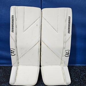 26" Warrior Ritual G6 E+ Goalie Leg Pads (Used) - Junior