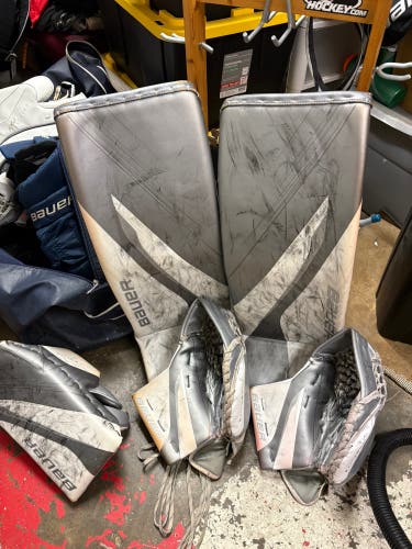 34" 2024 Bauer Hyperlite 2 Regular Goalie Full Set Pro Stock (Used)