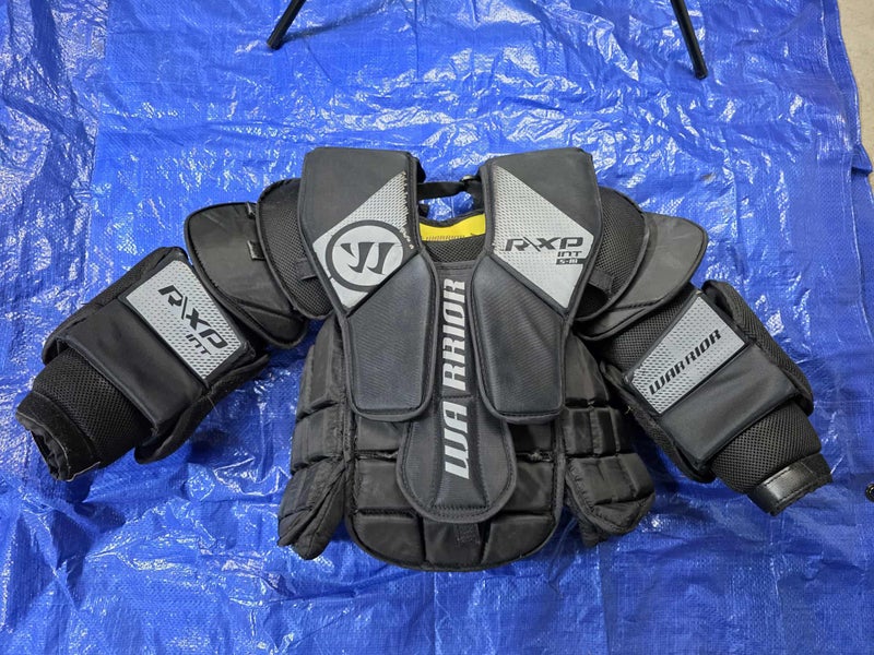 Small / Medium Warrior Ritual XP Goalie Chest Protector (Used)