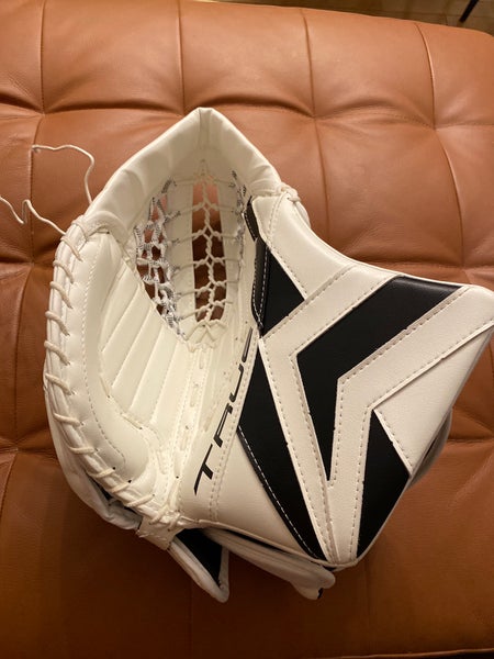 New True Catalyst 9X3 Full Right White / Black