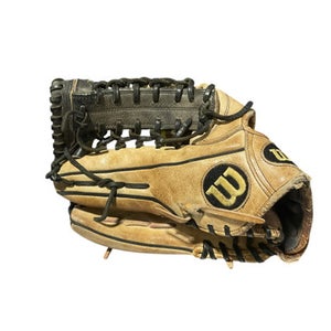 Used Wilson A2000 BB/SB Glove LH Throw Black And Tan 12" 11834-S000039006