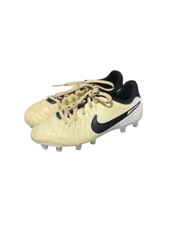 Used Nike Soccer Cleats White Junior 01.5 11834-S000038983
