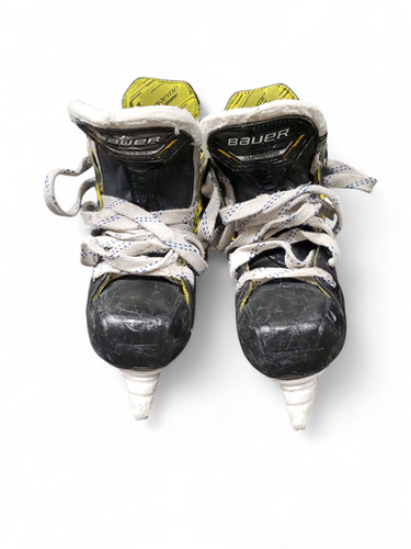 Used Bauer SUPREME M40 Junior Hockey Skate Junior 03 11863-S000023683