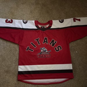 Red Medium Adult Unisex Jersey (Used)