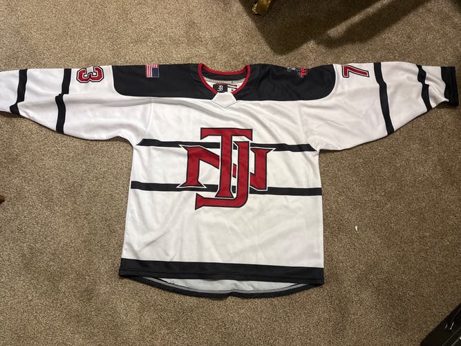 White Medium Adult Unisex Jersey (Used)