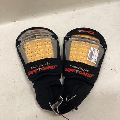 Used Soccer Shin Guards Adult Black And Yellow MD 11725-S000491309
