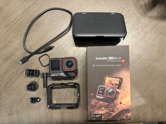 Insta 360 Ace Pro2 Action Cam