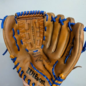Wilson A2230 RH Vintage Baseball Glove 12" (Used)