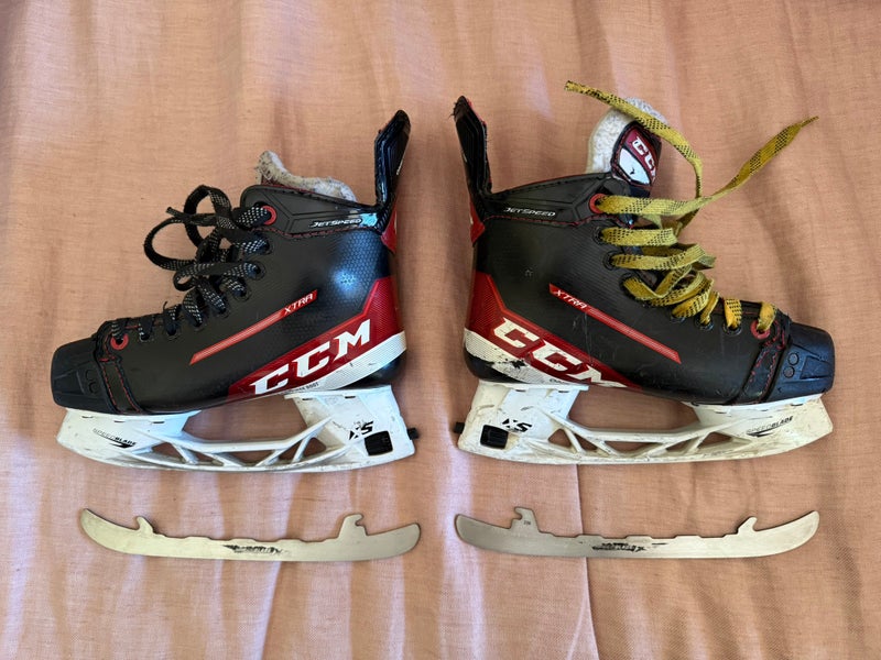 CCM Jetspeed Xtra Regular Width Size 3 (Used)