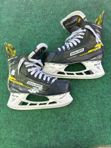 Senior Bauer Supreme M3 Hockey Skates (Extra Wide) Size 7.5 (Used)