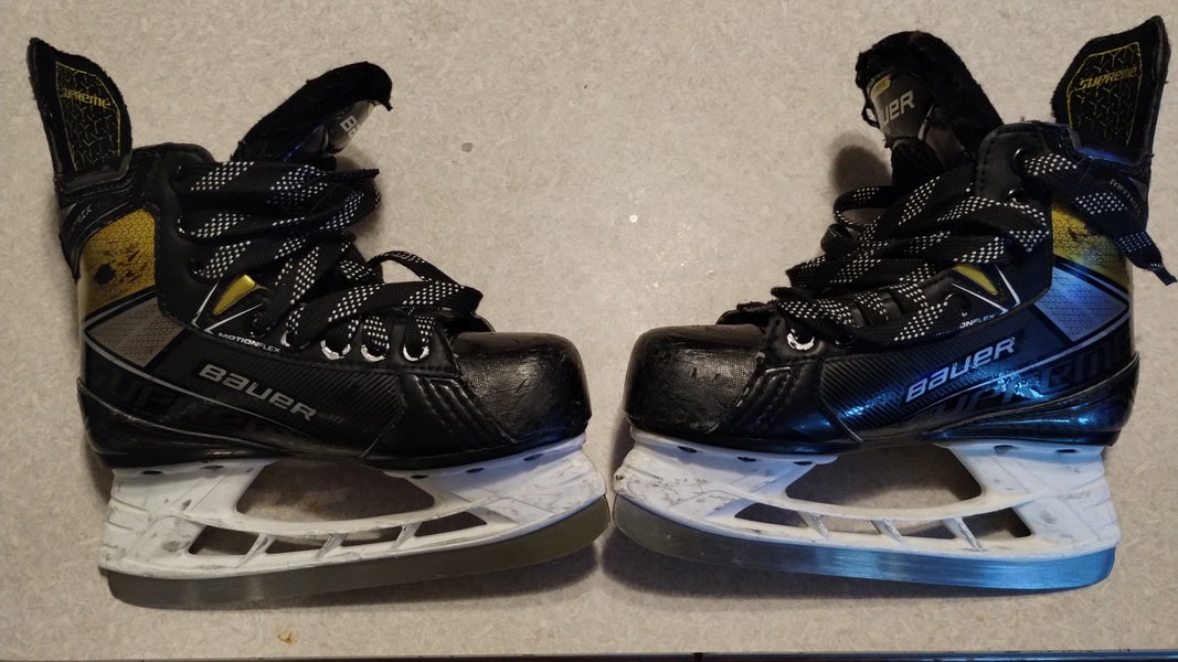 Bauer Supreme Matrix Hockey Skates Regular Width 13.5 (Used)