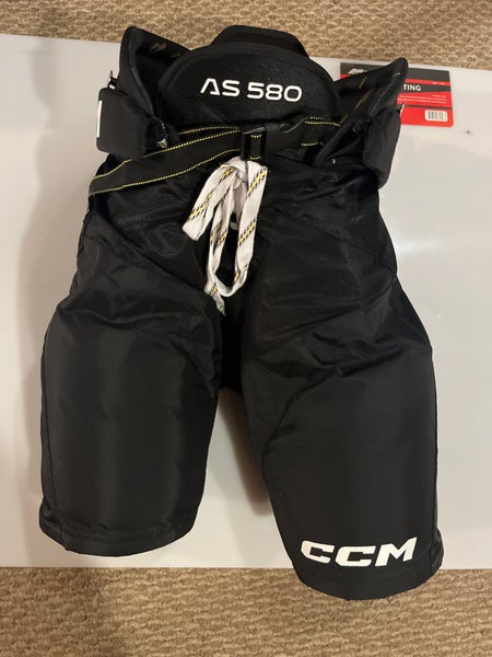 Senior Medium CCM Tacks AS 580 Hockey Pants (Used)