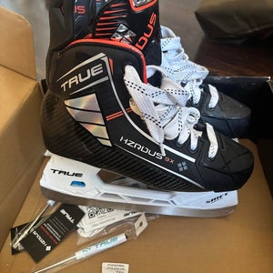 True HZRDUS 9X Hockey Skates Wide Width Size 6.5 (New)