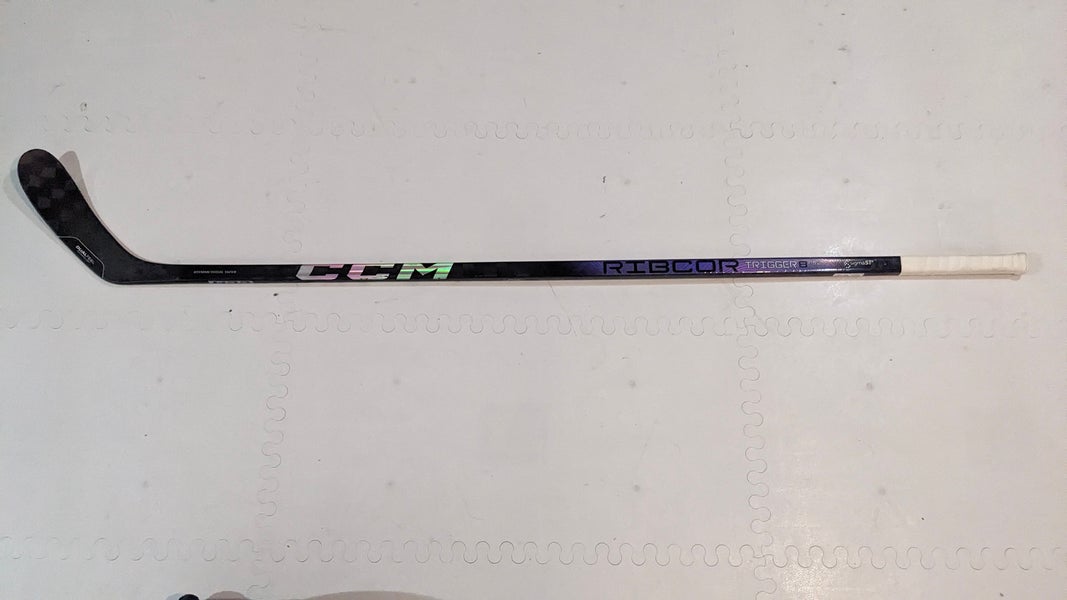 CCM Trigger 8 Pro RH 75 Flex P28 (Used)