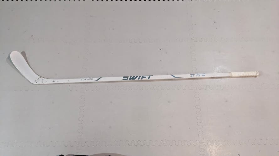 Senior Swift ZT Pro Hockey Stick - RH, P28, 95 Flex (Used)