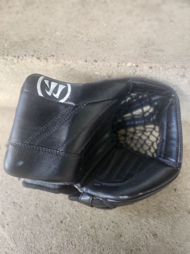 Int. Warrior Ritual GT2 Goalie Glove.