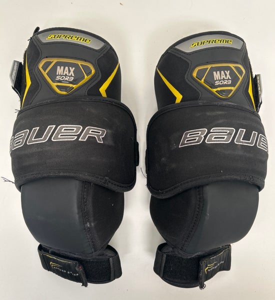 Medium Bauer Goalie Knee Pads (Used)