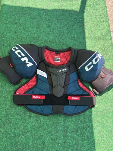 CCM Next Shoulder Pads (Used) | Senior Medium