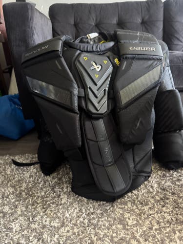Large Bauer Shadow Goalie Chest Protector (Used)