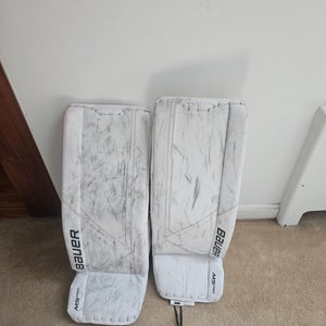 33" 2022 Bauer Goalie Leg Pads (Used)