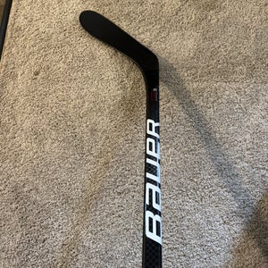 Senior Bauer Vapor X5 Pro Left Hand Hockey Stick P28 (Used)