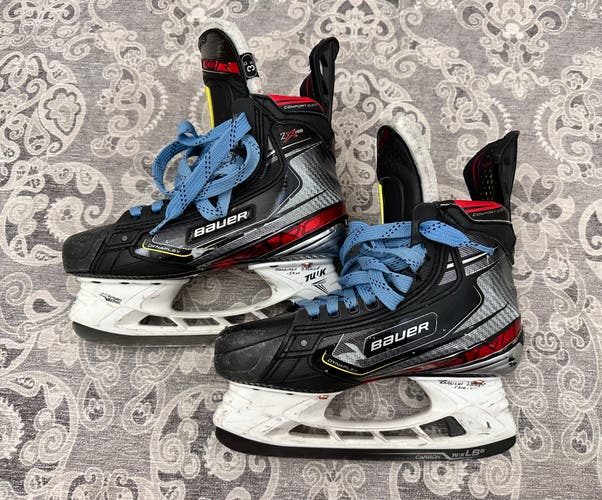 Bauer Vapor 2X Pro Hockey Skates Regular Width Size 3.5 (Used)