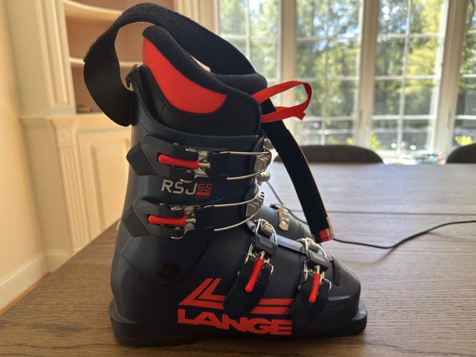 Mondo 22 & 22.5 Kid's Lange All Mountain RSJ 65 Ski Boots (Used)