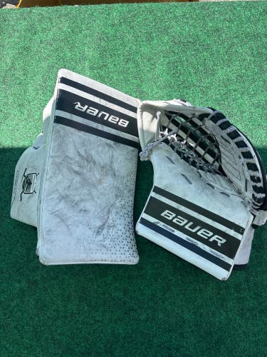 White Youth Bauer Prodigy GSX Goalie Glove & Blocker Set Regular (Used)