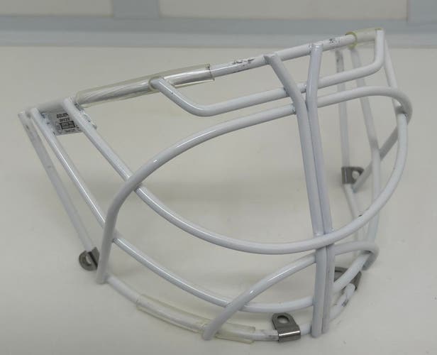 Senior Bauer NME 8 cats eye Goalie cage (Used)
