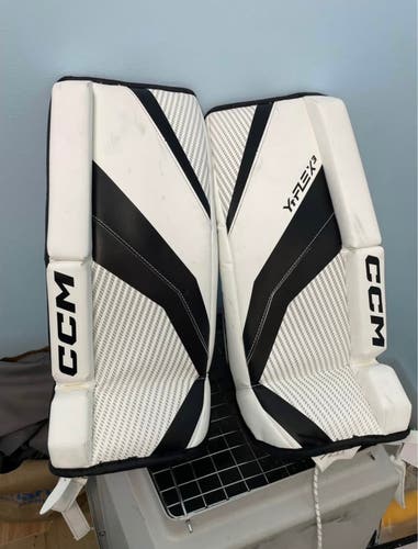 20" CCM Goalie Leg Pads (Used)