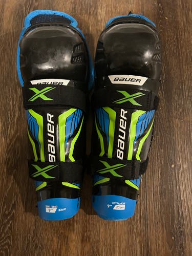 Youth Bauer X 9" Shin Pads