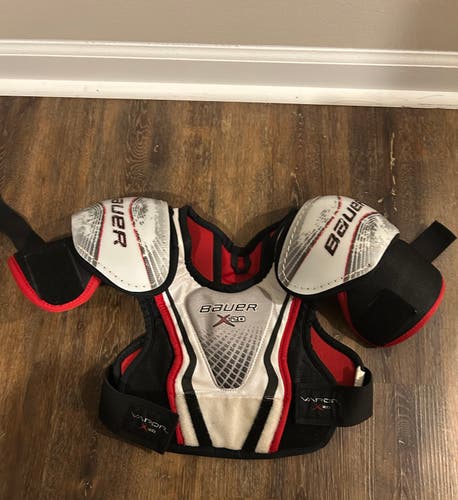 Large Youth Bauer X Shoulder Pads (Used)