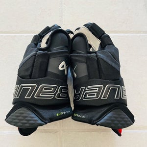 Bauer Hyperlite Gloves Senior 13” (New) Black/Silver