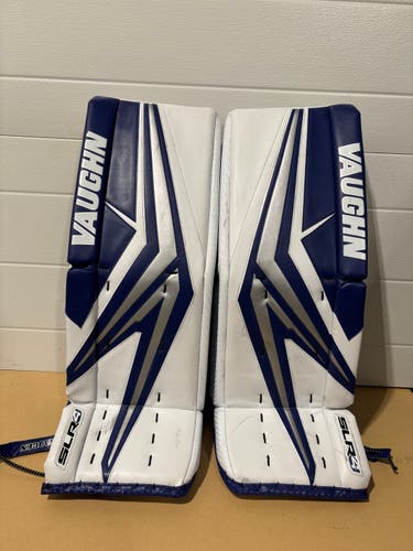 31" Vaughn SLR4 Pro Carbon Goalie Leg Pads (Used)