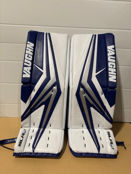 31" Vaughn SLR4 Pro Carbon Goalie Leg Pads (Used)