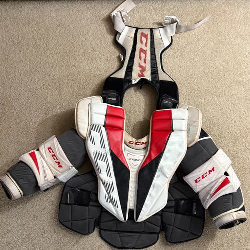 Small CCM Eflex 5.9 Goalie Chest Protector (Used)