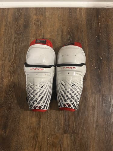 Youth Bauer Vapor 7" Shin Pads (Used)