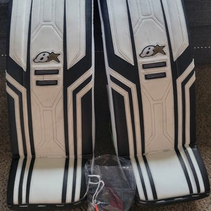 29" Brian's Optik X3 Goalie Leg Pads (Used)