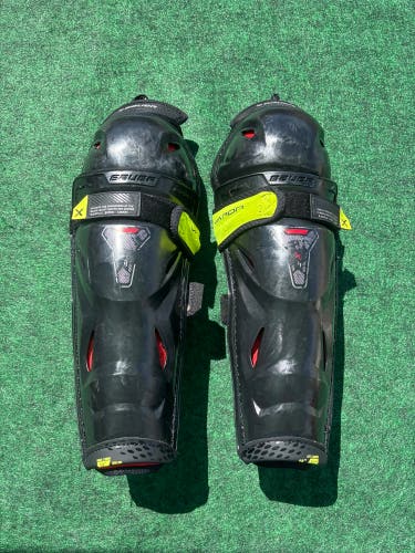 Junior Bauer Vapor 3X Shin Pads 12" (Used)