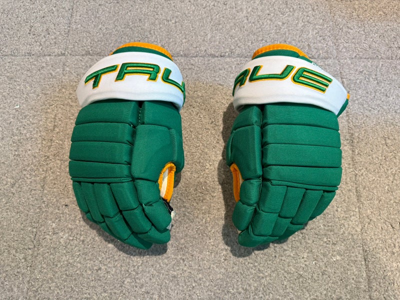 True Pro 4-Roll Gloves 13" (Used)