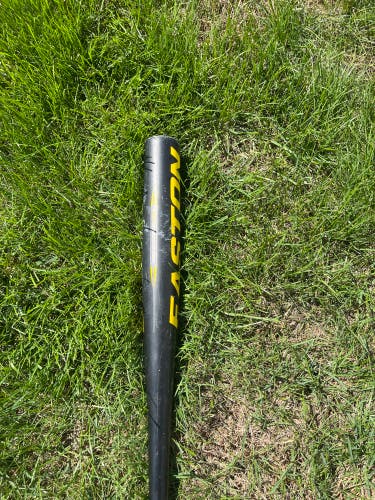 Easton F4 Bat (-13) 22 oz 35" (Used)