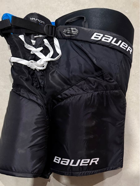 Junior Large Bauer Vapor Volt Hockey Pants (Used)