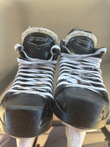 CCM RibCor 76K Hockey Skates Regular Width Size 5.5 (Used)