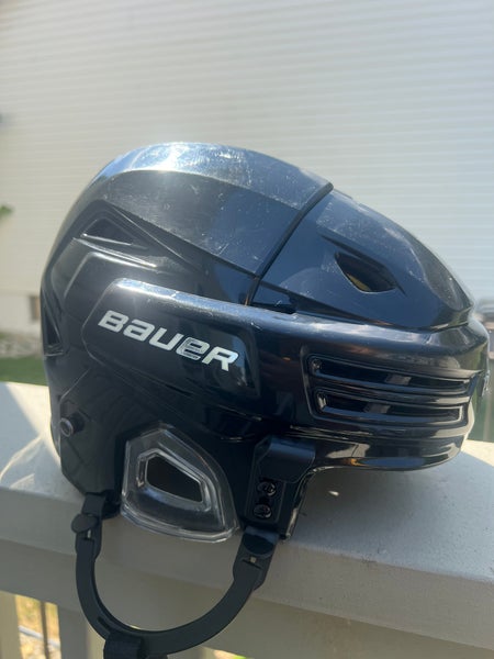 Small Bauer Re-Akt 200 Helmet (Used)