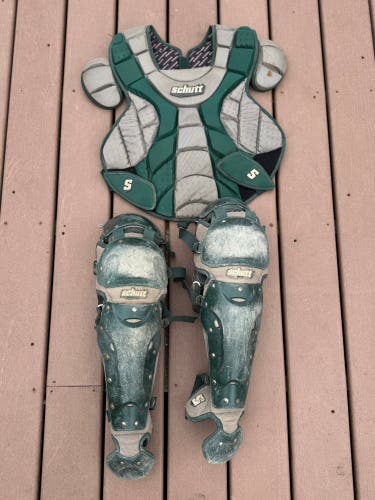 Schutt Catcher's Set (Used) chest protector shin guards knee savers - Green