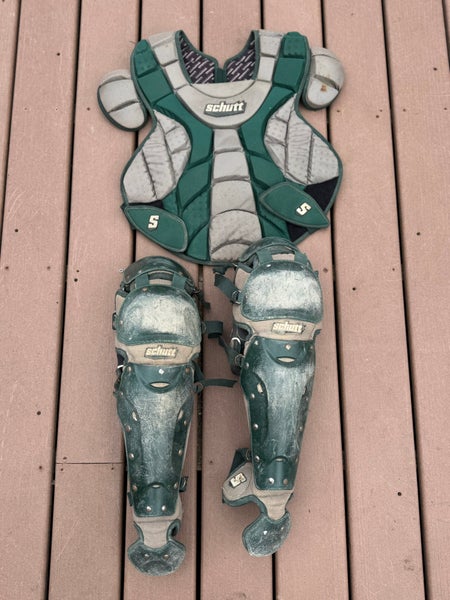 Schutt Catcher's Set (Used) chest protector shin guards knee savers - Green