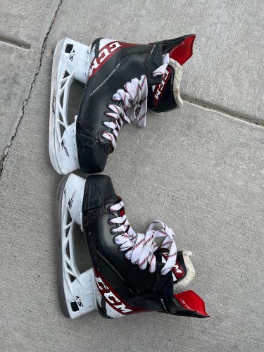 2022 CCM JetSpeed Hockey Skates 7 (Used)