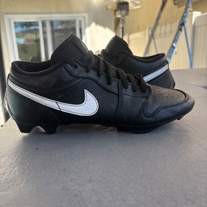 Men's Size M 10.0 (W 11.0) Air Jordan Low Top Cleats (Used)