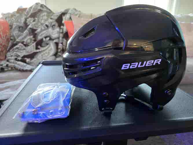 Medium Bauer Re-akt 65 Helmet (Used)