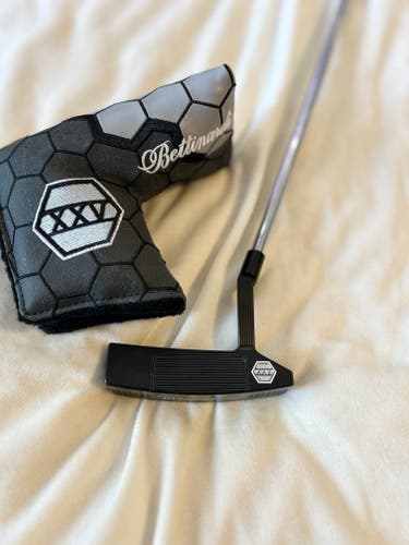 2025 Bettinardi 25th Anniversary SS8 Slant Right Handed Putter 35" (New)